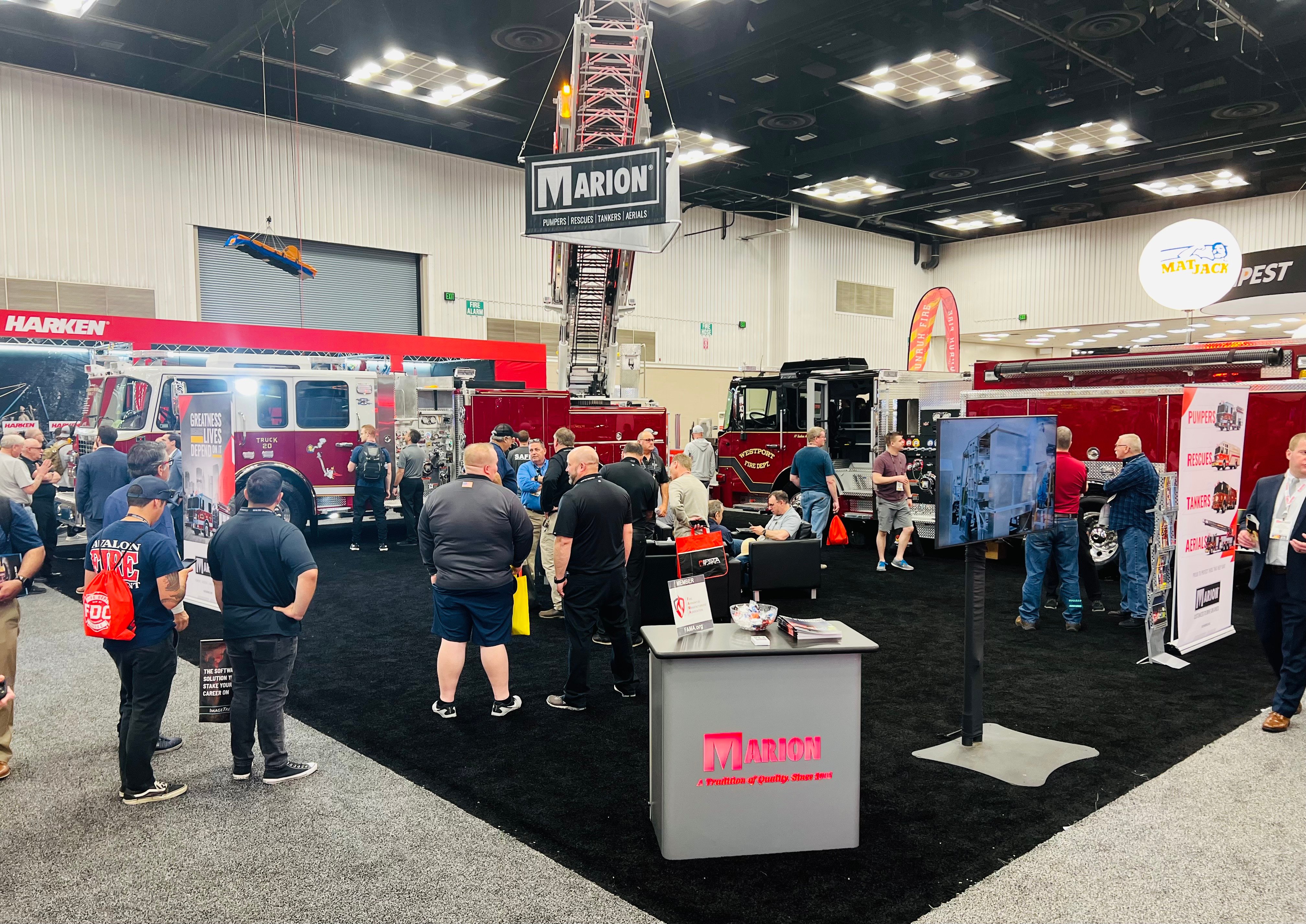 Celebrating Excellence: Marion Body Works Awards Top Dealers at FDIC 2024